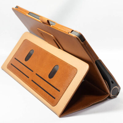 ケースをスタンドにした状態 Lenovo Yoga Smart tab ケース WY-2140