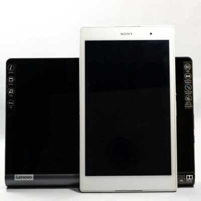 ZA3V0052JP(YT-X705F)とXperia Z3 Tablet Compact(SGP611)の大きさ比較-2