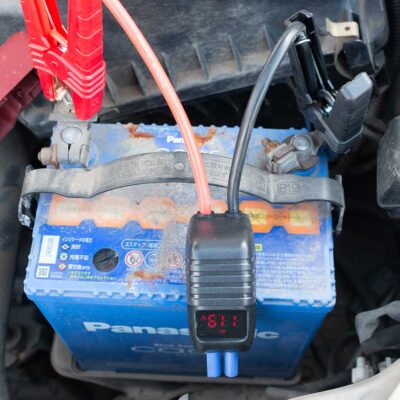 交換前のカーバッテリーの電圧