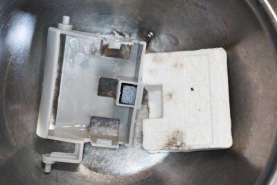 MCK70V フロートの汚れとカビ