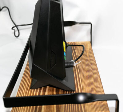 ウォールシェルフとルーターRT-AX86U